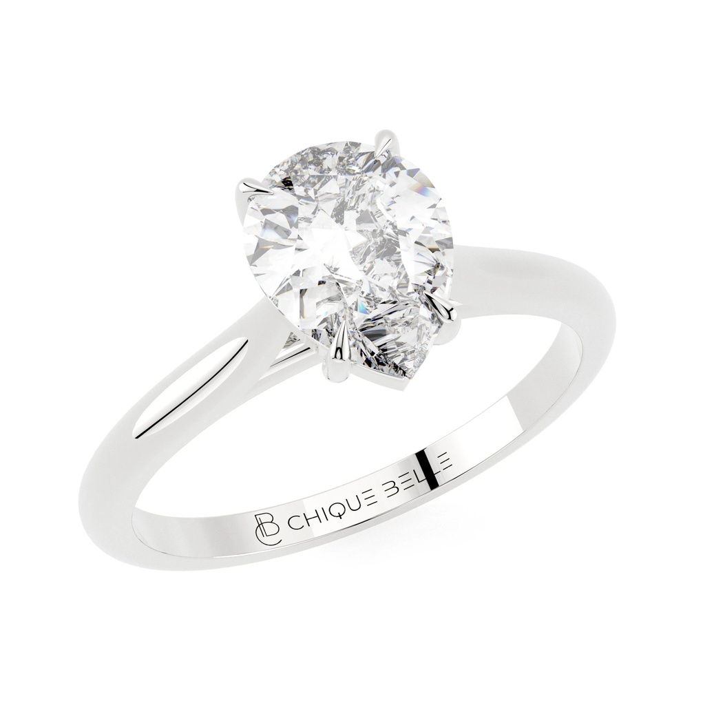 Classic Pairfum Diamond Ring