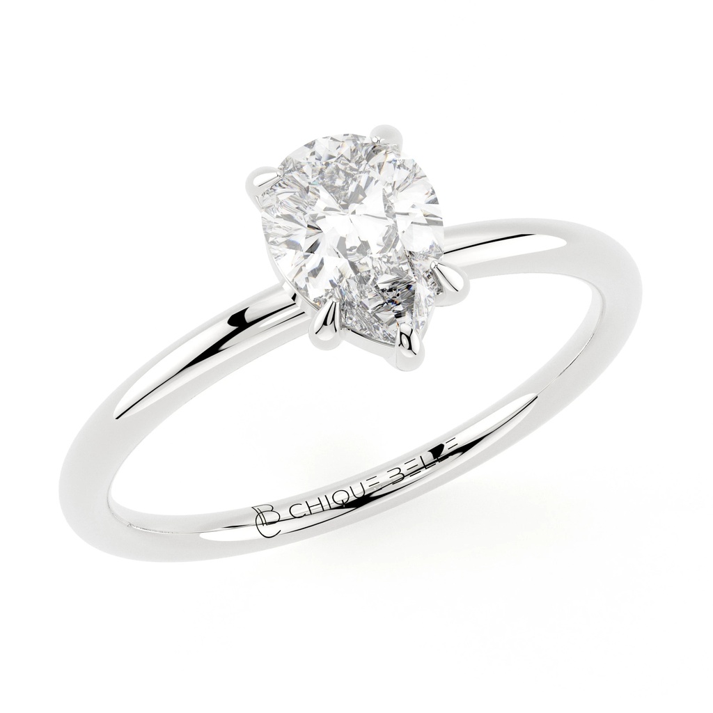 Pairfum Diamond Ring