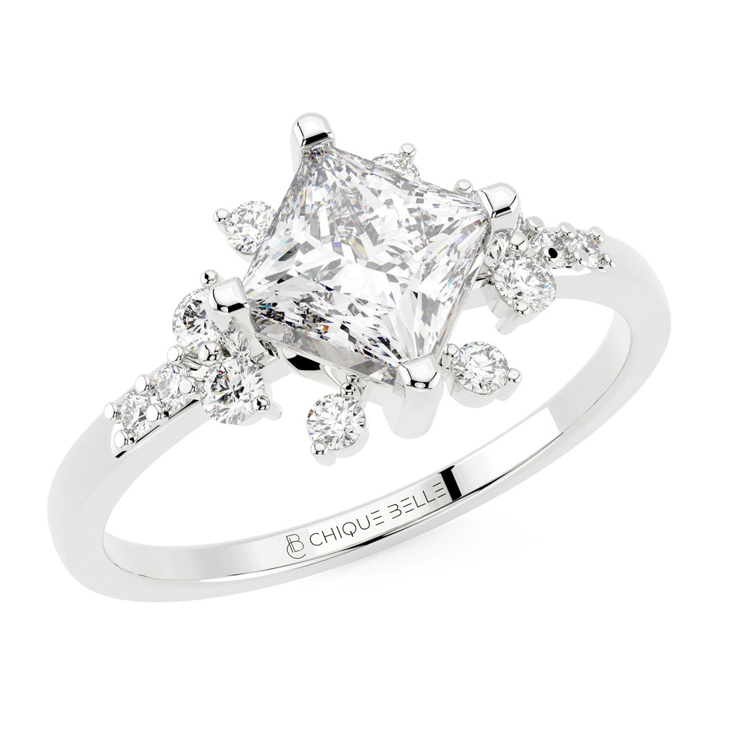 Angrec 4 Prong Diamond Ring